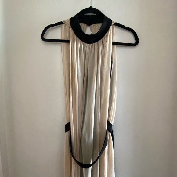 B&C DRESS - Picture 2 of 3